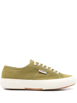 2750 Sneakers