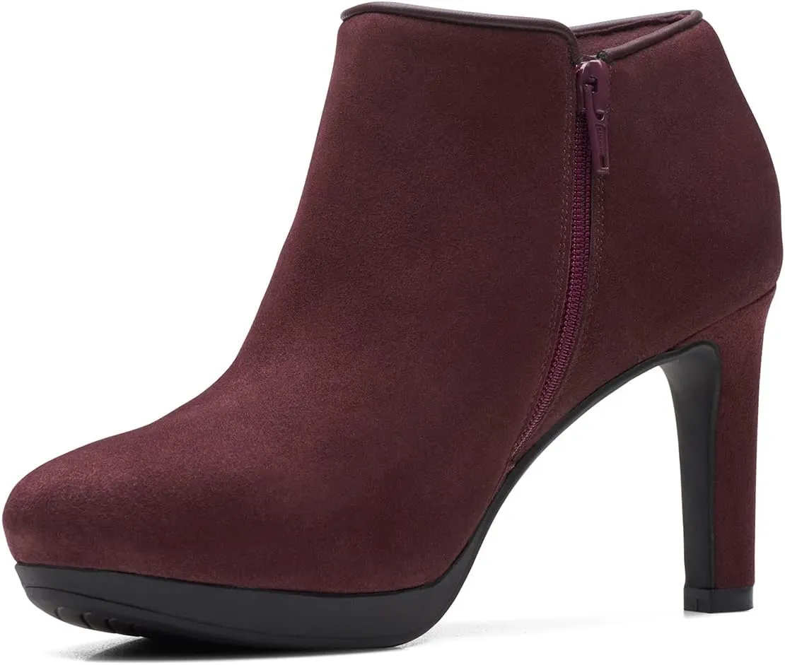Clarks Women's Ambyr Gem Court Shoes