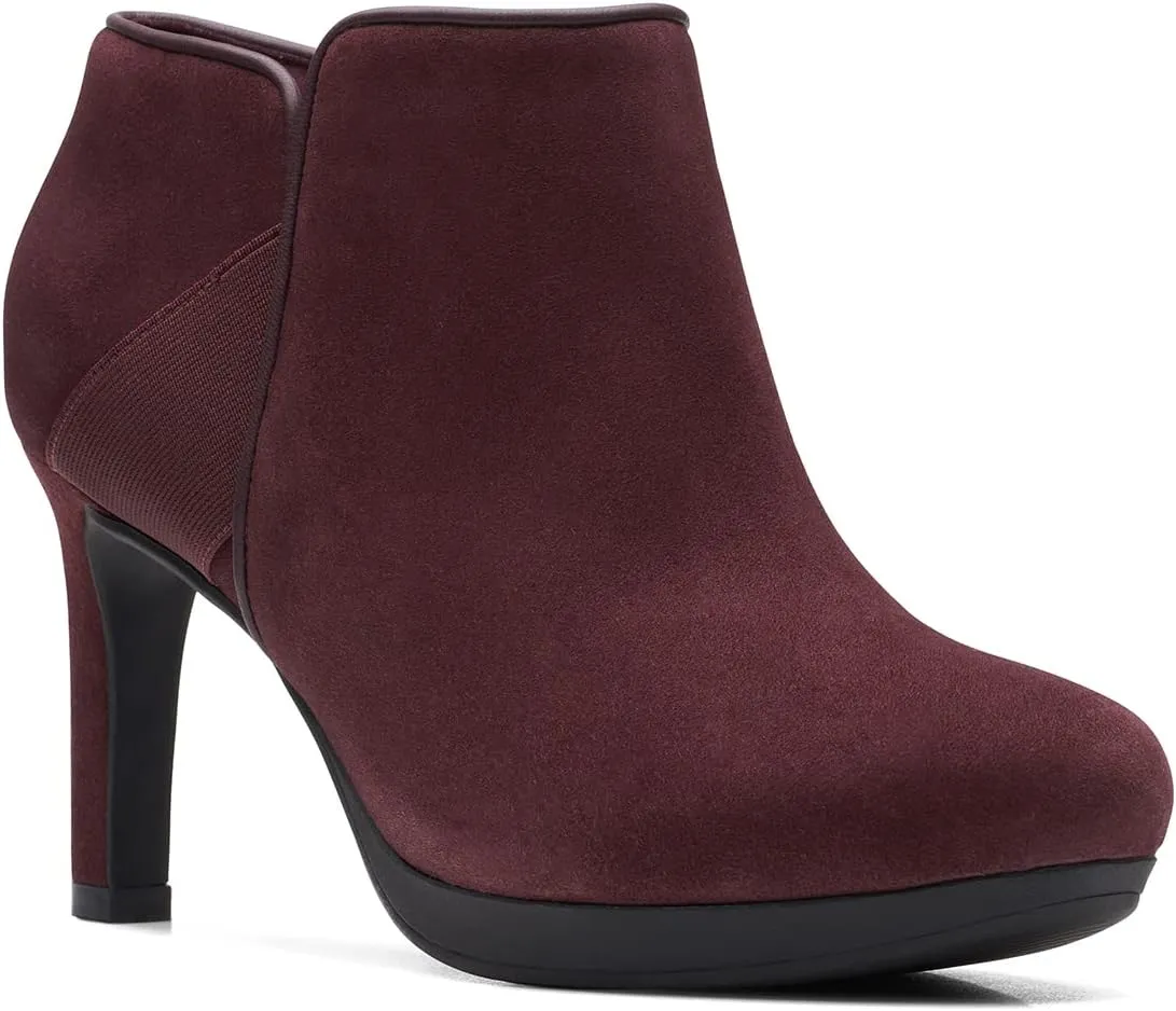 Clarks Women's Ambyr Gem Court Shoes