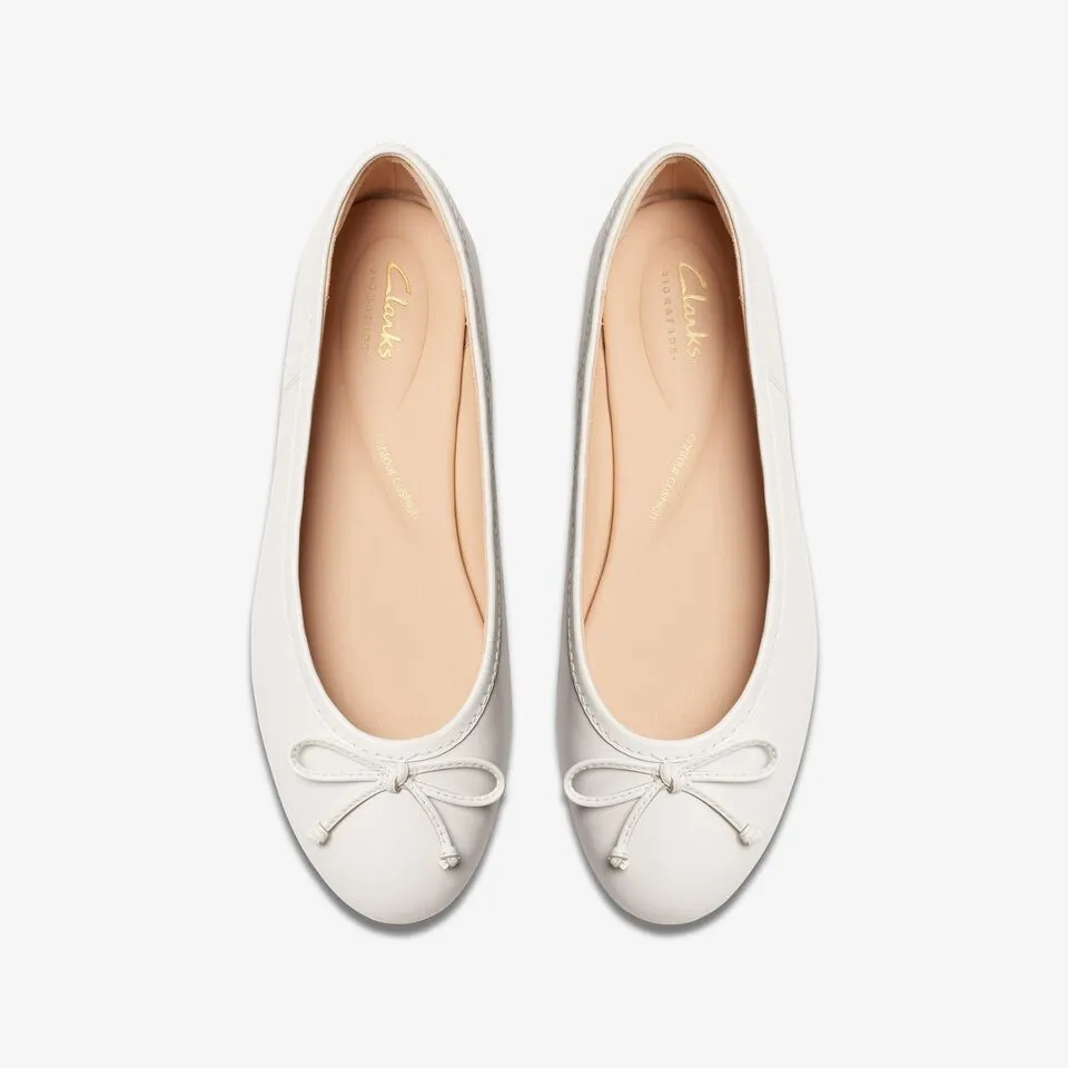 Clarks Women's Fawna Lily White | Lilac Leather