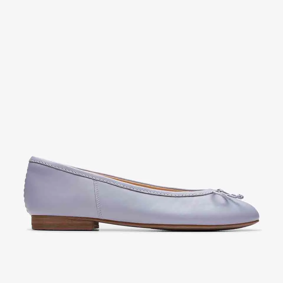 Clarks Women's Fawna Lily White | Lilac Leather