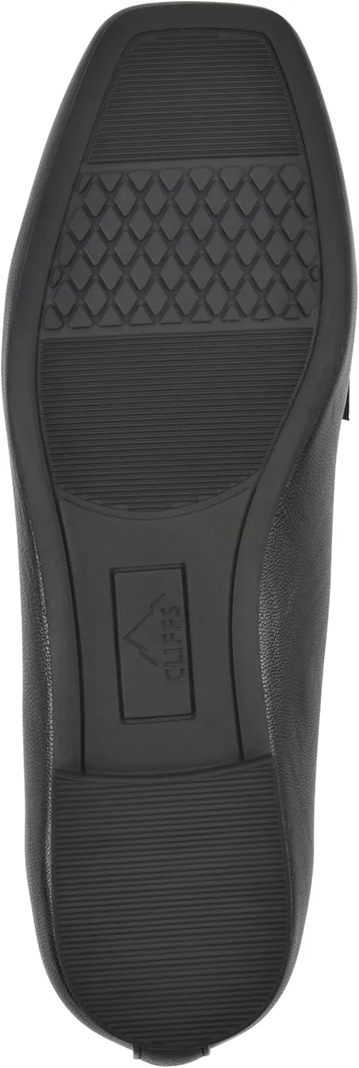 CLIFFS BY WHITE MOUNTAIN Women's Bestow Moc-Toe Loafer Flat