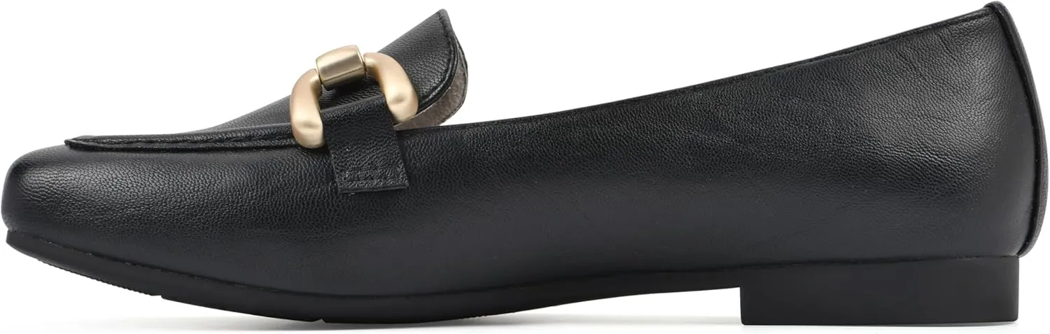 CLIFFS BY WHITE MOUNTAIN Women's Bestow Moc-Toe Loafer Flat