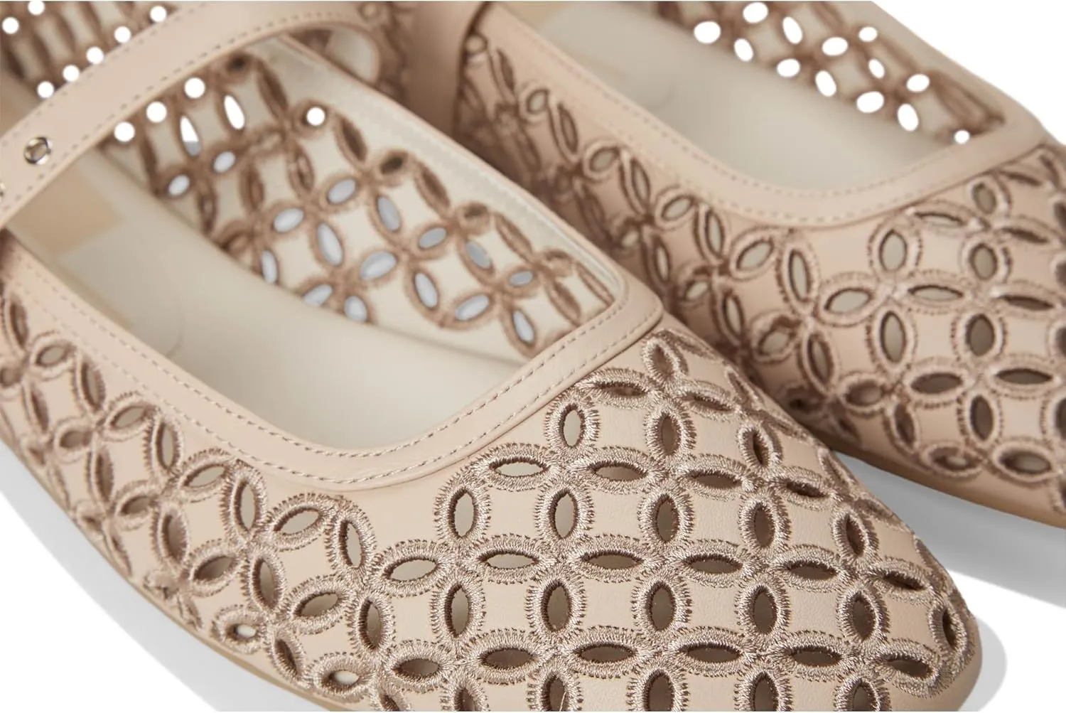 Dolce Vita Women's Rodni Eyelet Perf Ballet Flat