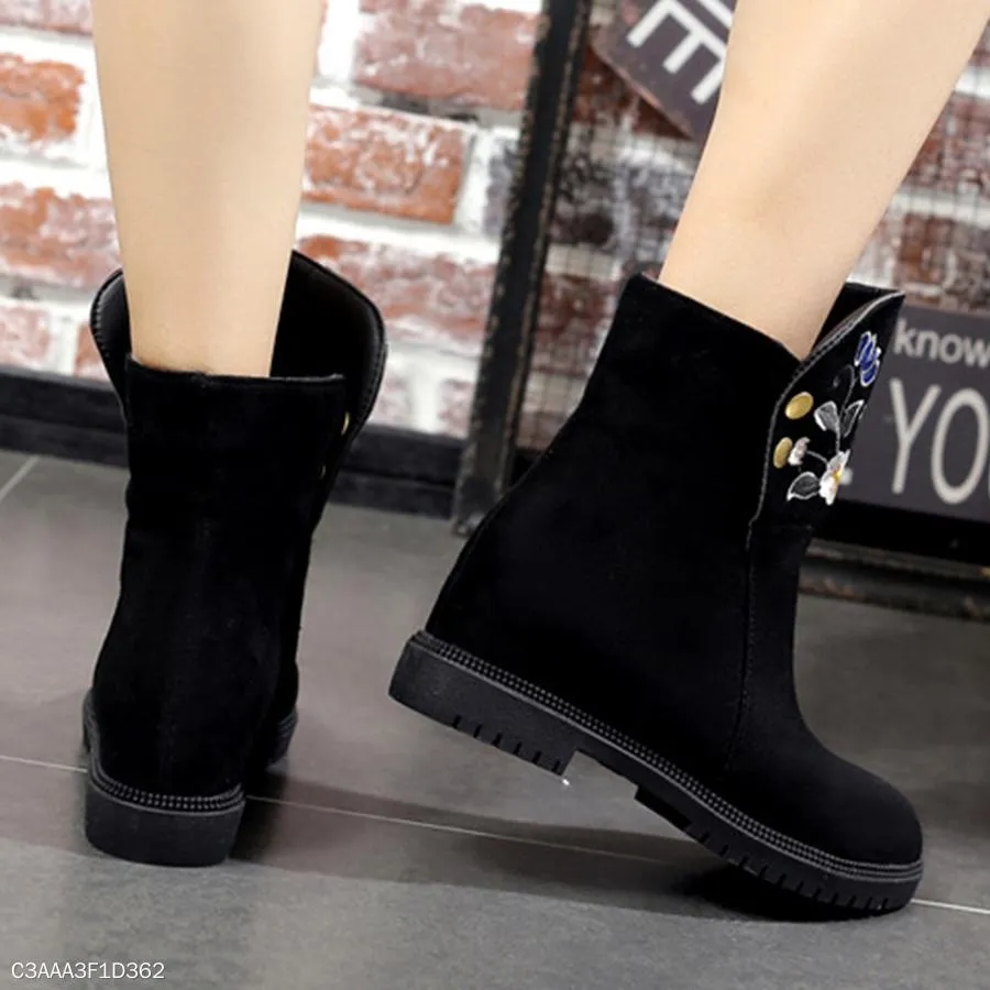 Embroidery Floral Plain  Flat  Velvet  Round Toe  Casual Date Flat Boots
