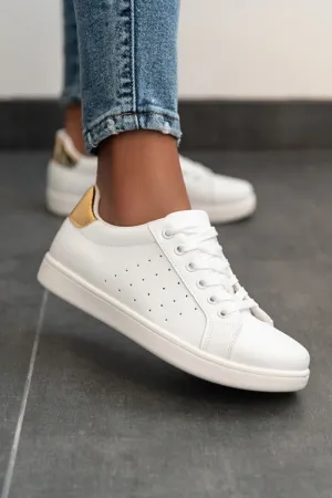 Fashion sneakers with flat sole.