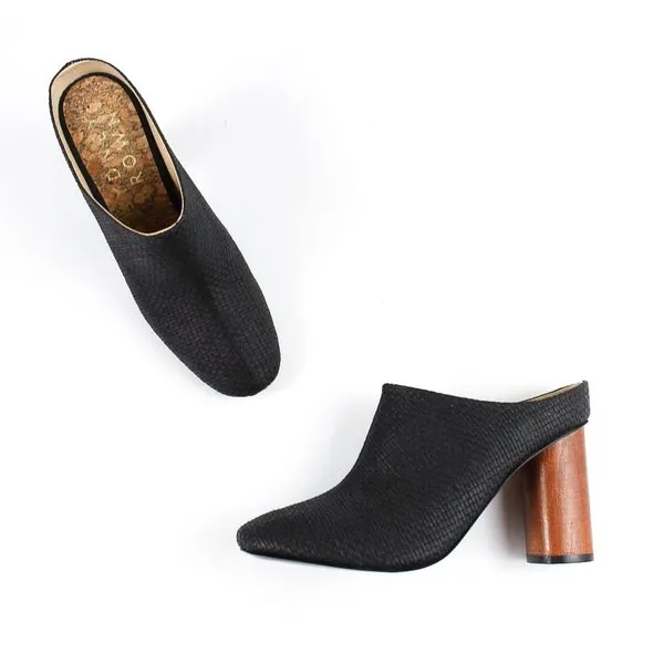High Mule Shoe — BLACK