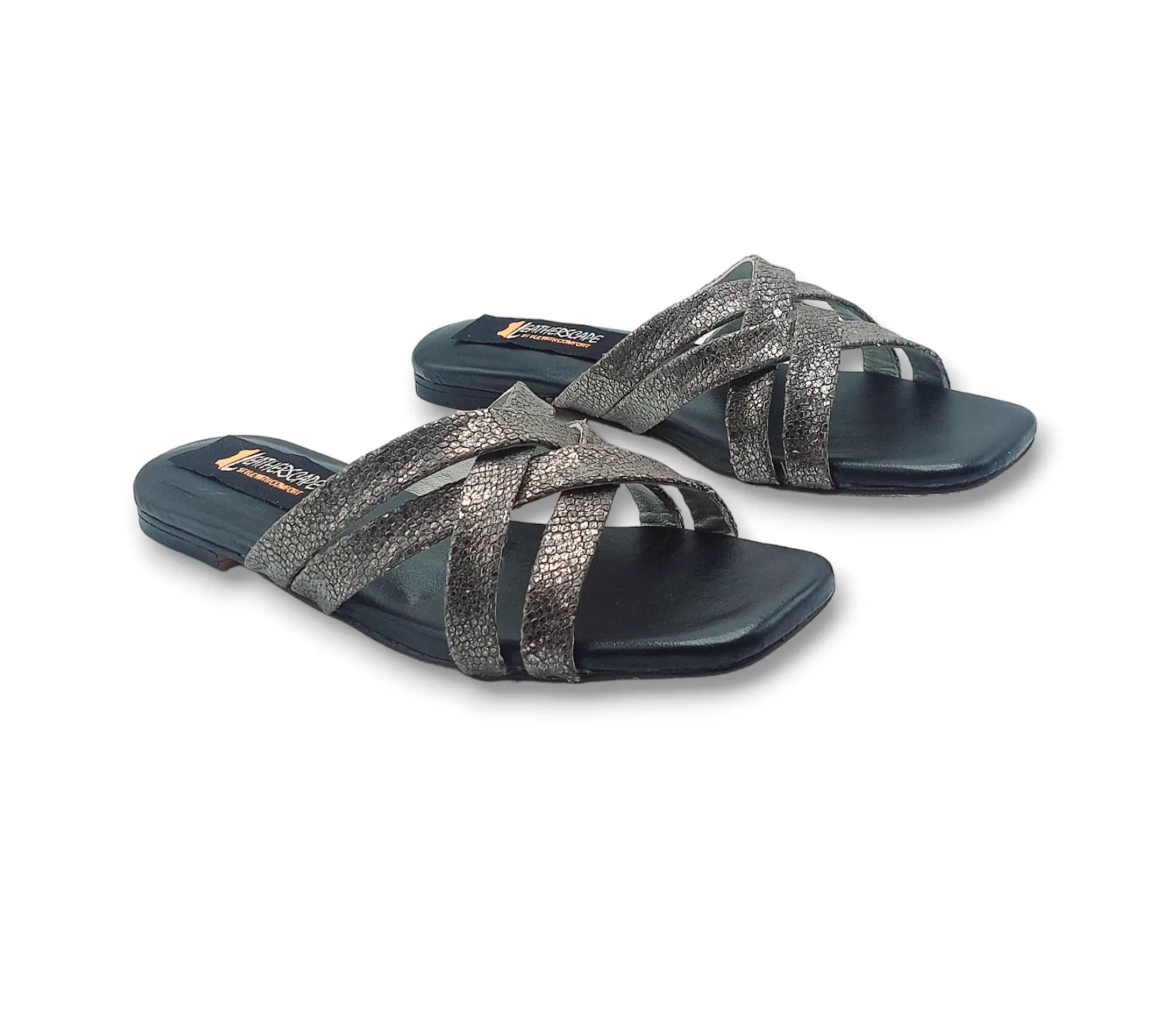 Ladies leather flat Chappal LS12