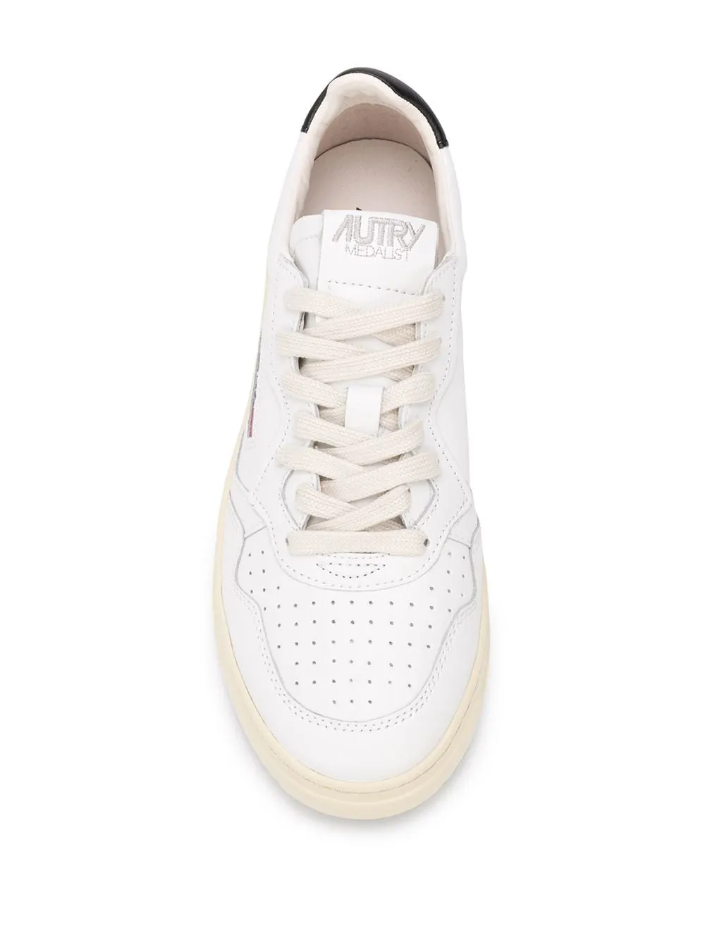 Medalist low leather sneakers
