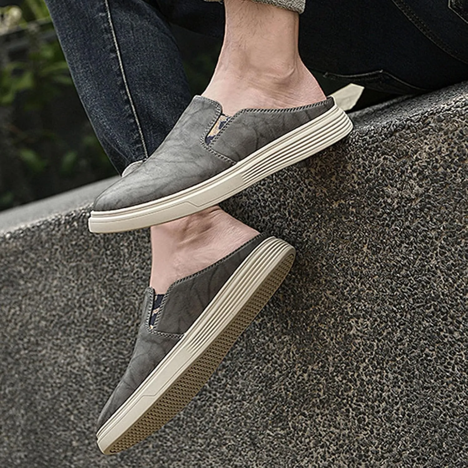 Men Cowhide Slip On Flat mule Shoes Summer Closed Round Toe Fashion Retro Backless Dress Loafers Shoes Comfortable Anti Slip Lightweight Moccasin Half Slides