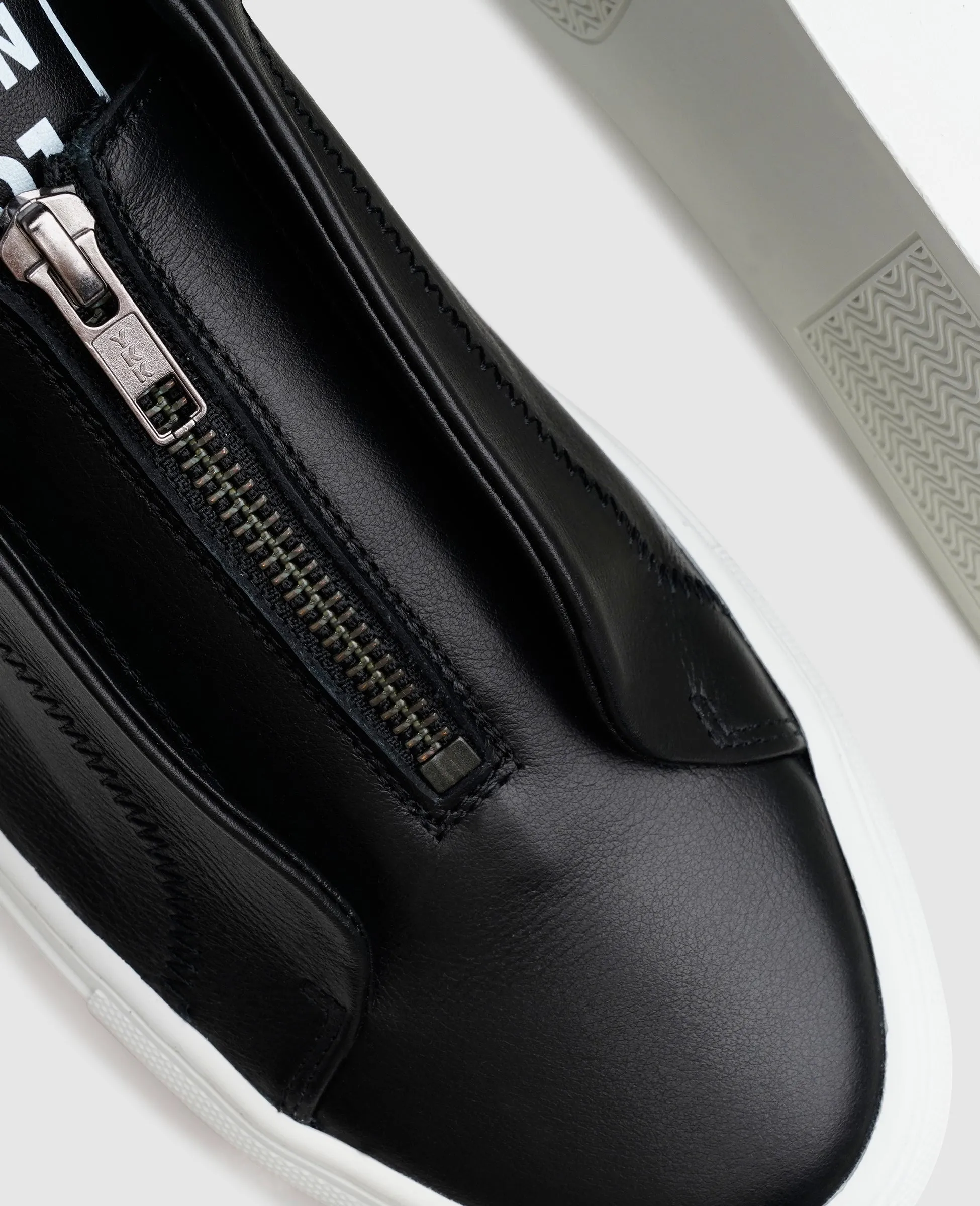 No. 115 MS - Black
