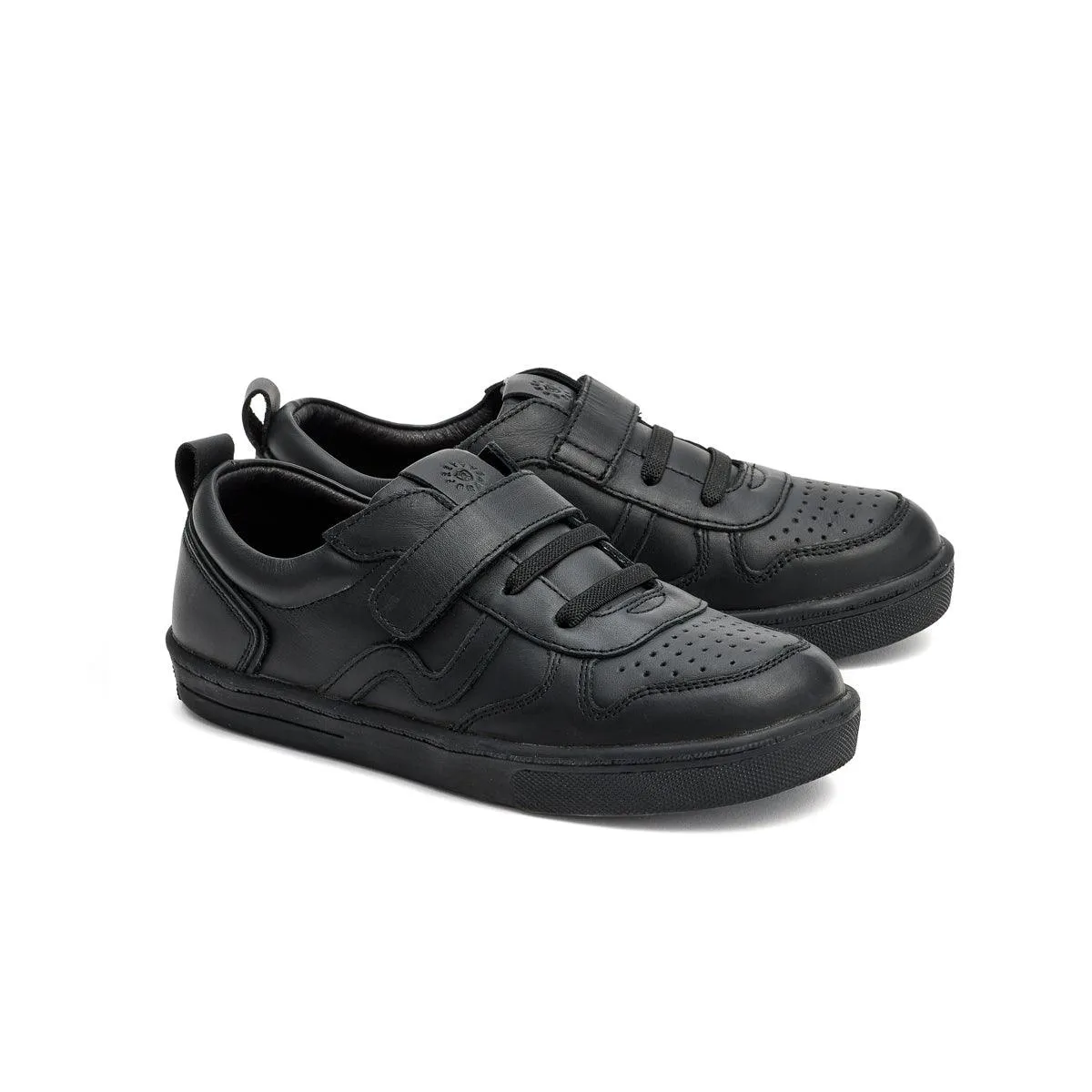 PRETTY BRAVE XO TRAINER BLACK
