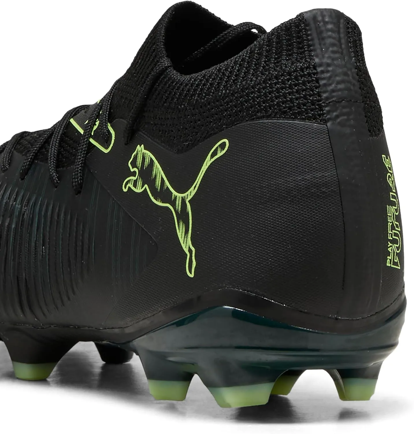 PUMA Unisex-Adult Football Soccer Shoe