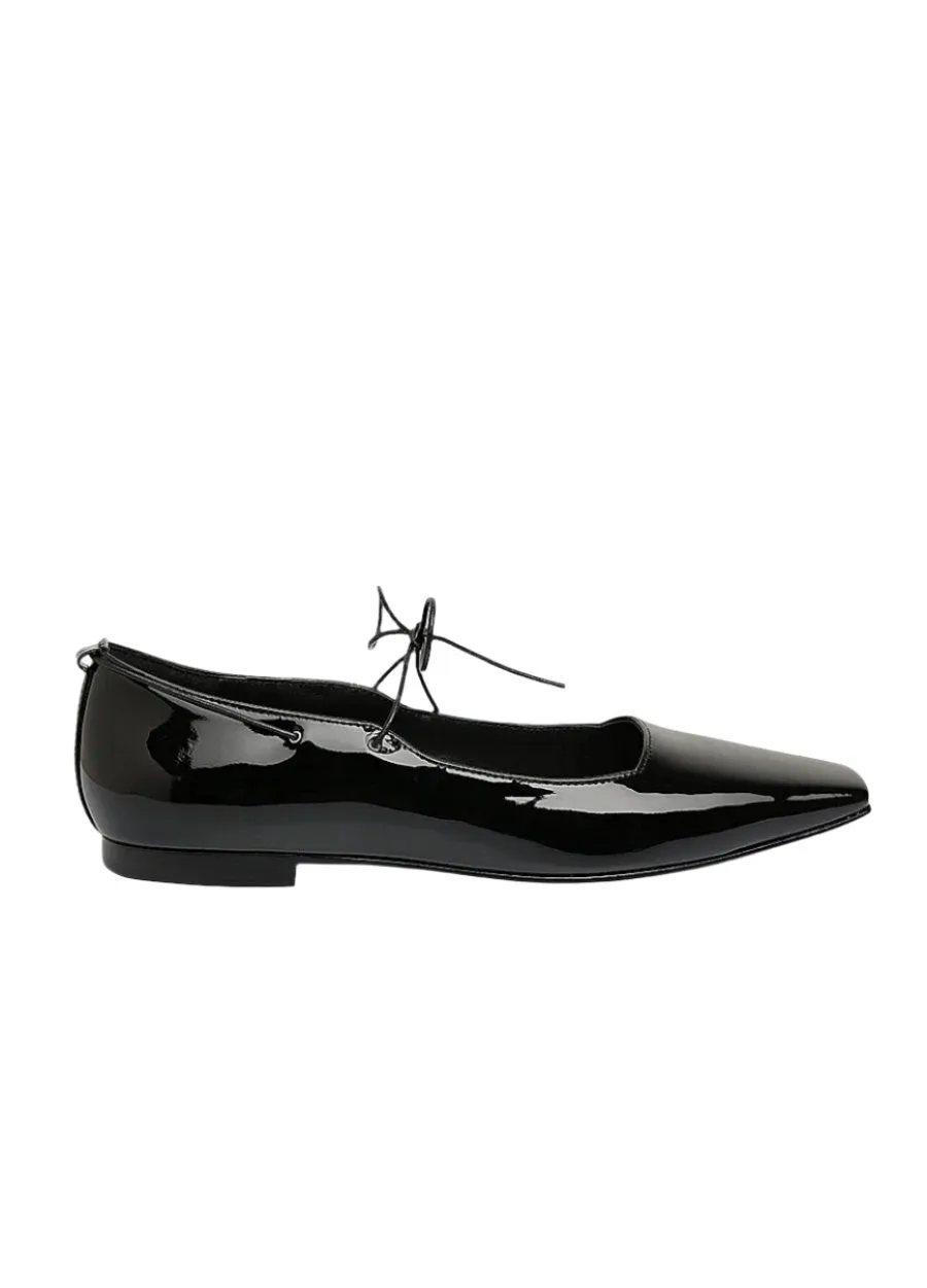 Quinn Ballet Flat