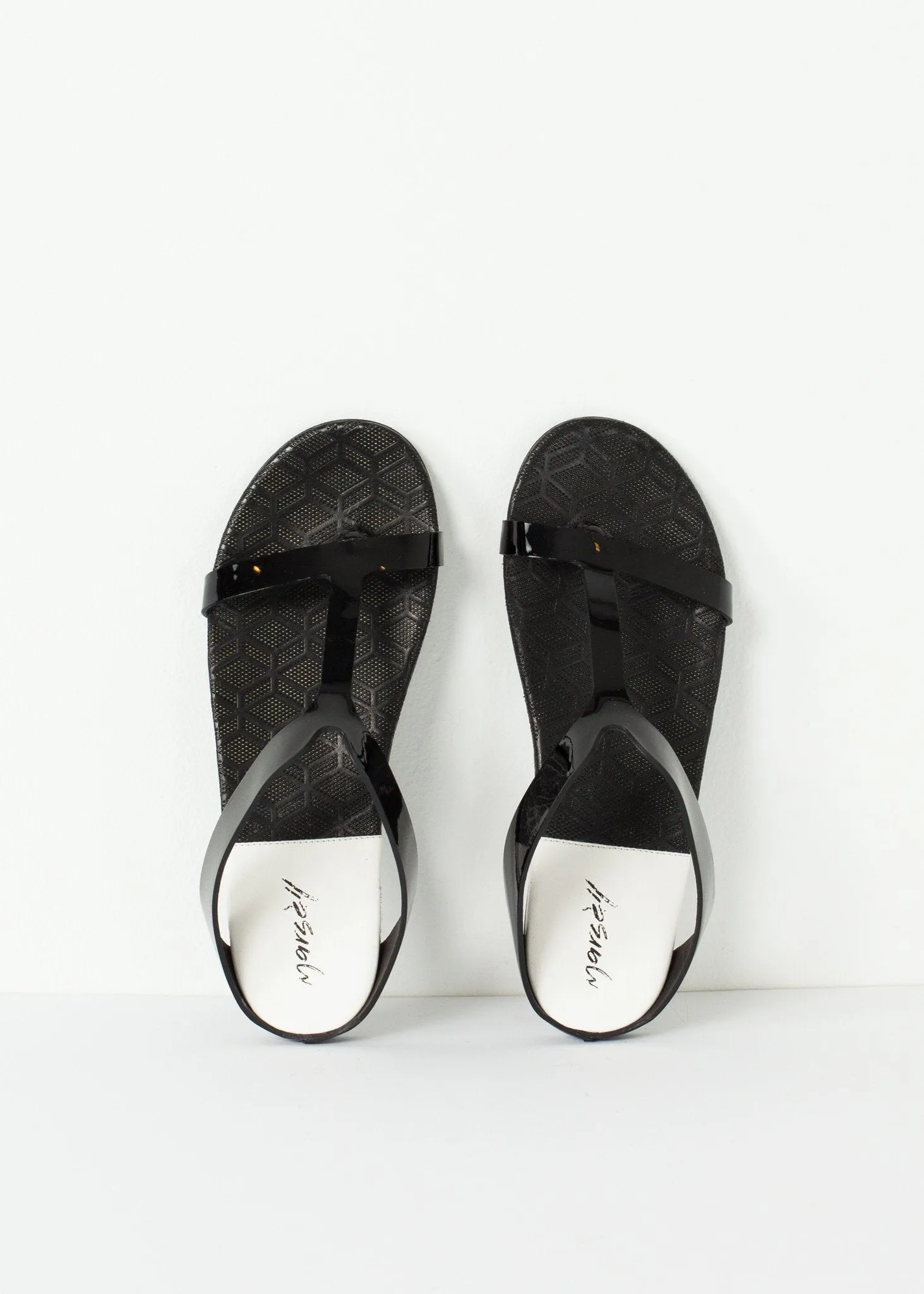 Sandal Zepella Quick turnaround Outstanding support