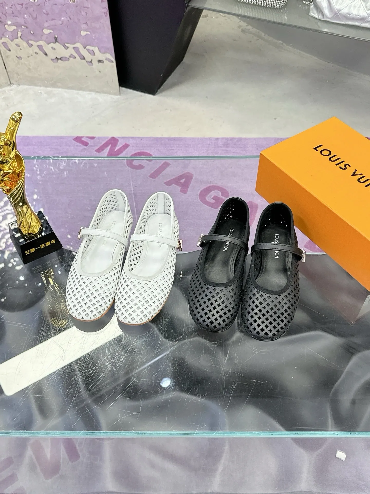 SE1615 LV Romy Flat Ballerina / Size5-11