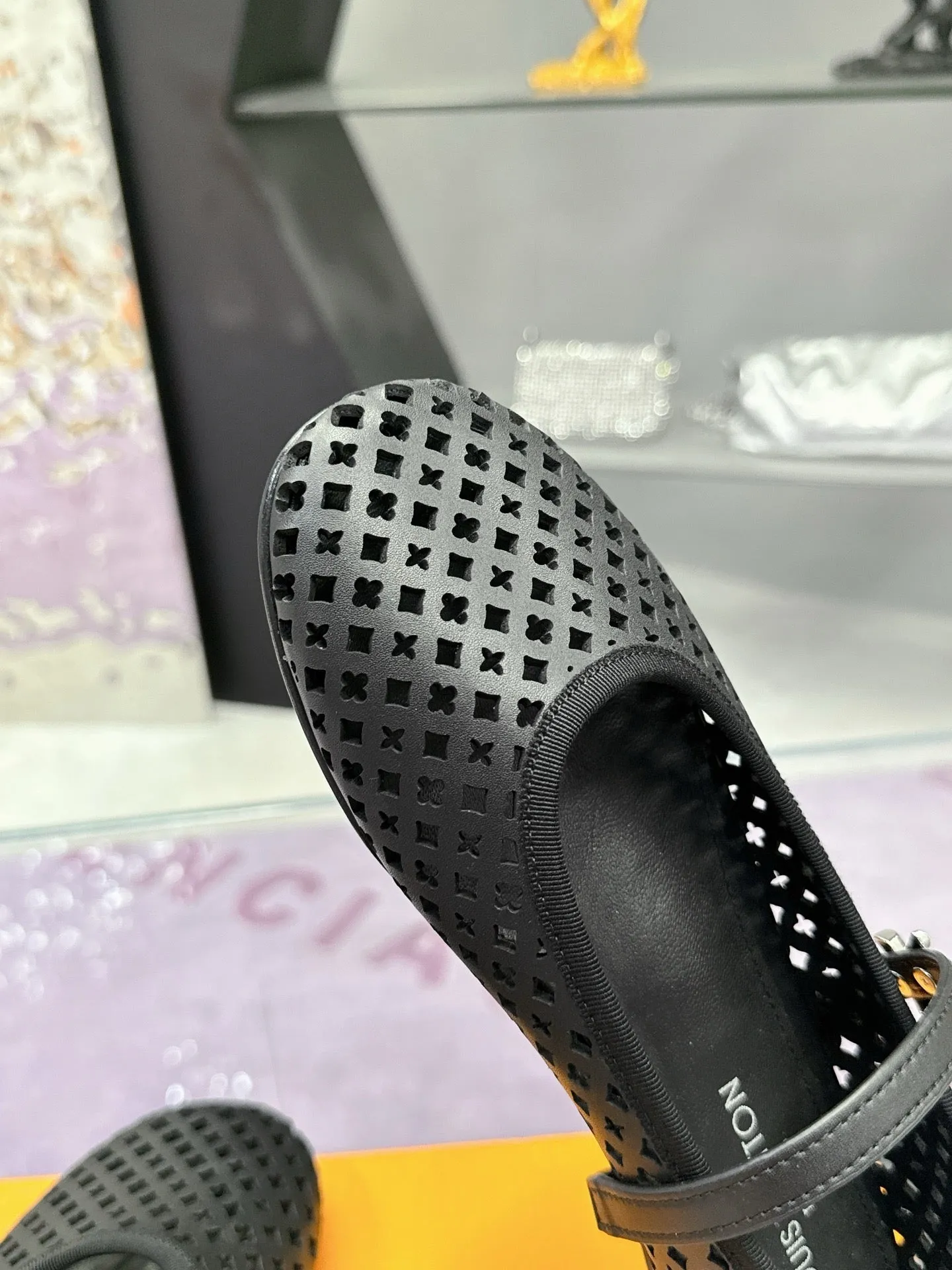 SE1615 LV Romy Flat Ballerina / Size5-11