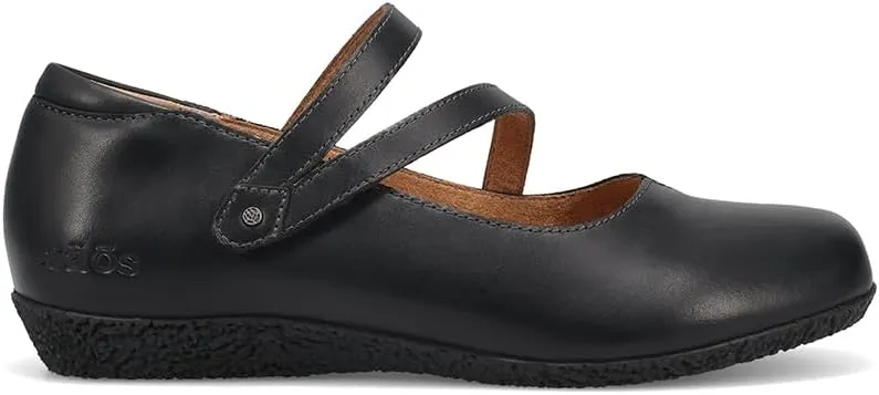 Taos Footwear Women's Banter Flat