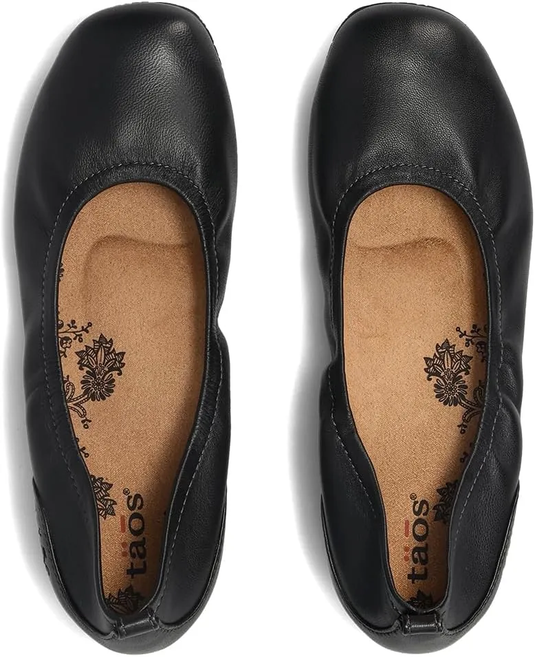 Taos Footwear Women's Chit Chat Flat