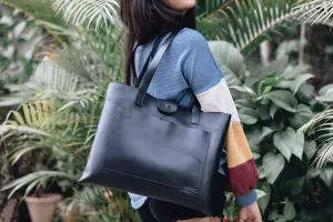 The Flat Tote