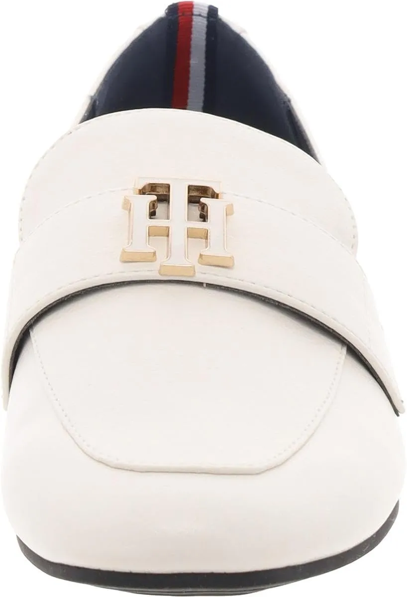 Tommy Hilfiger Women's Cyndia Loafer