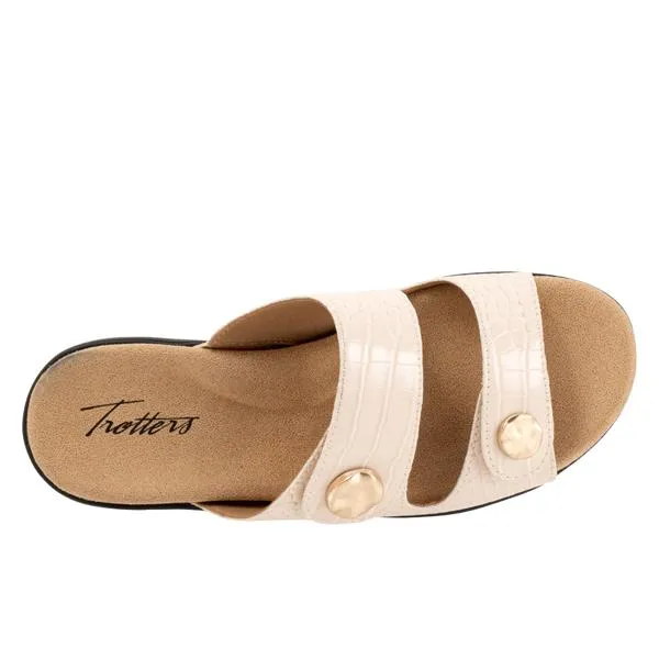 Trotters Women's Ruthie Sandals Ivory Croco