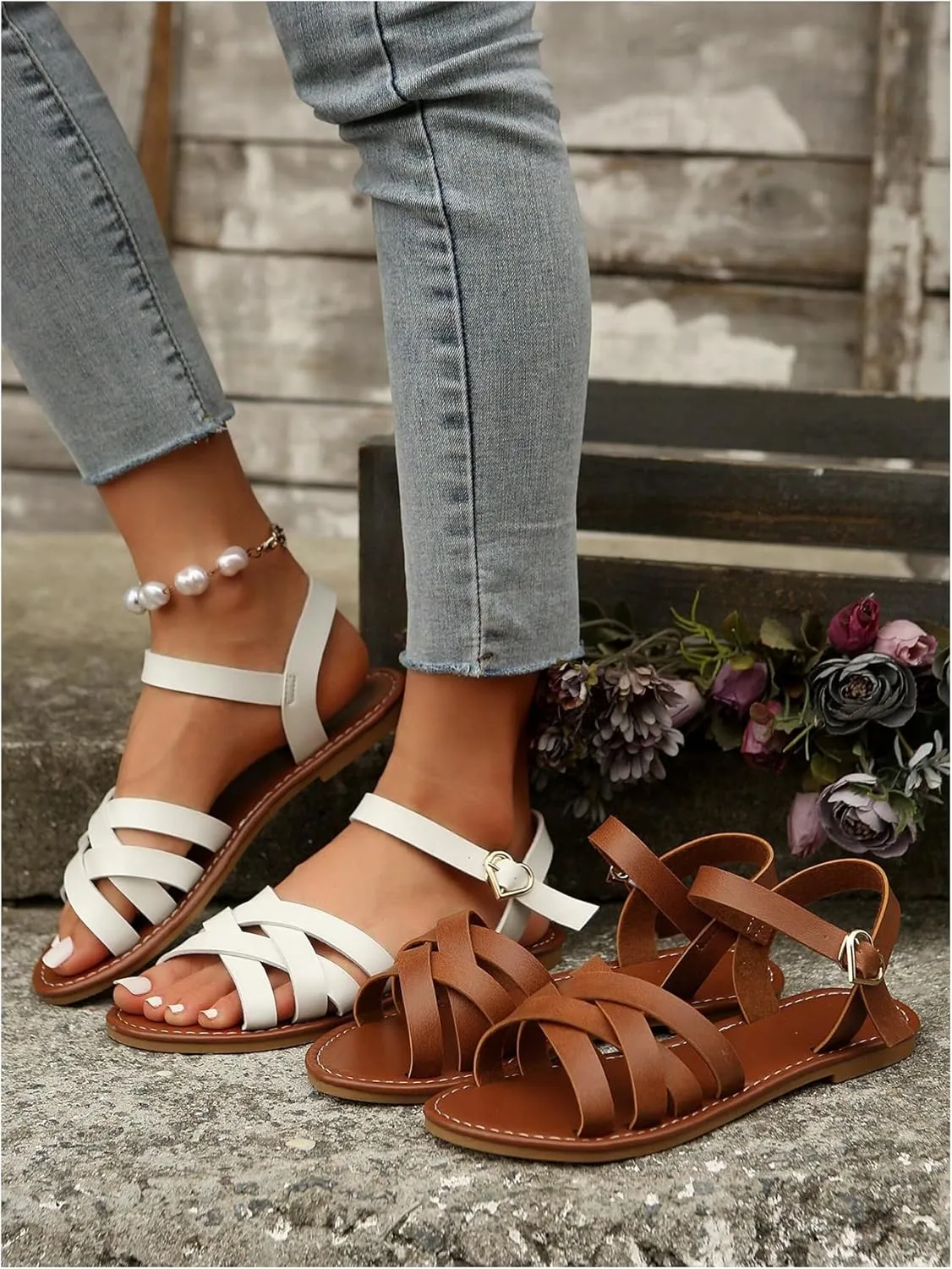 Verdusa Women's Crisscross Strappy Leather Sandals Summer Open Toe Roman Flat Sandals