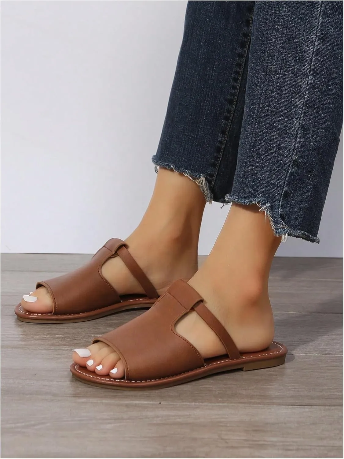 Verdusa Women's Cut Out Slide Sandals Open Toe Summer Flat Sandals Outdoor Shoes