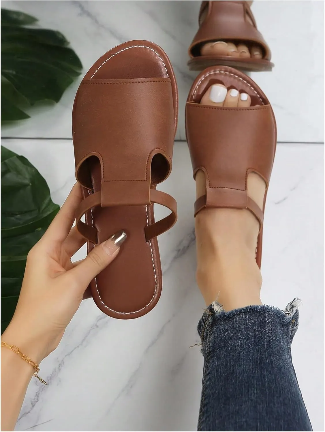 Verdusa Women's Cut Out Slide Sandals Open Toe Summer Flat Sandals Outdoor Shoes