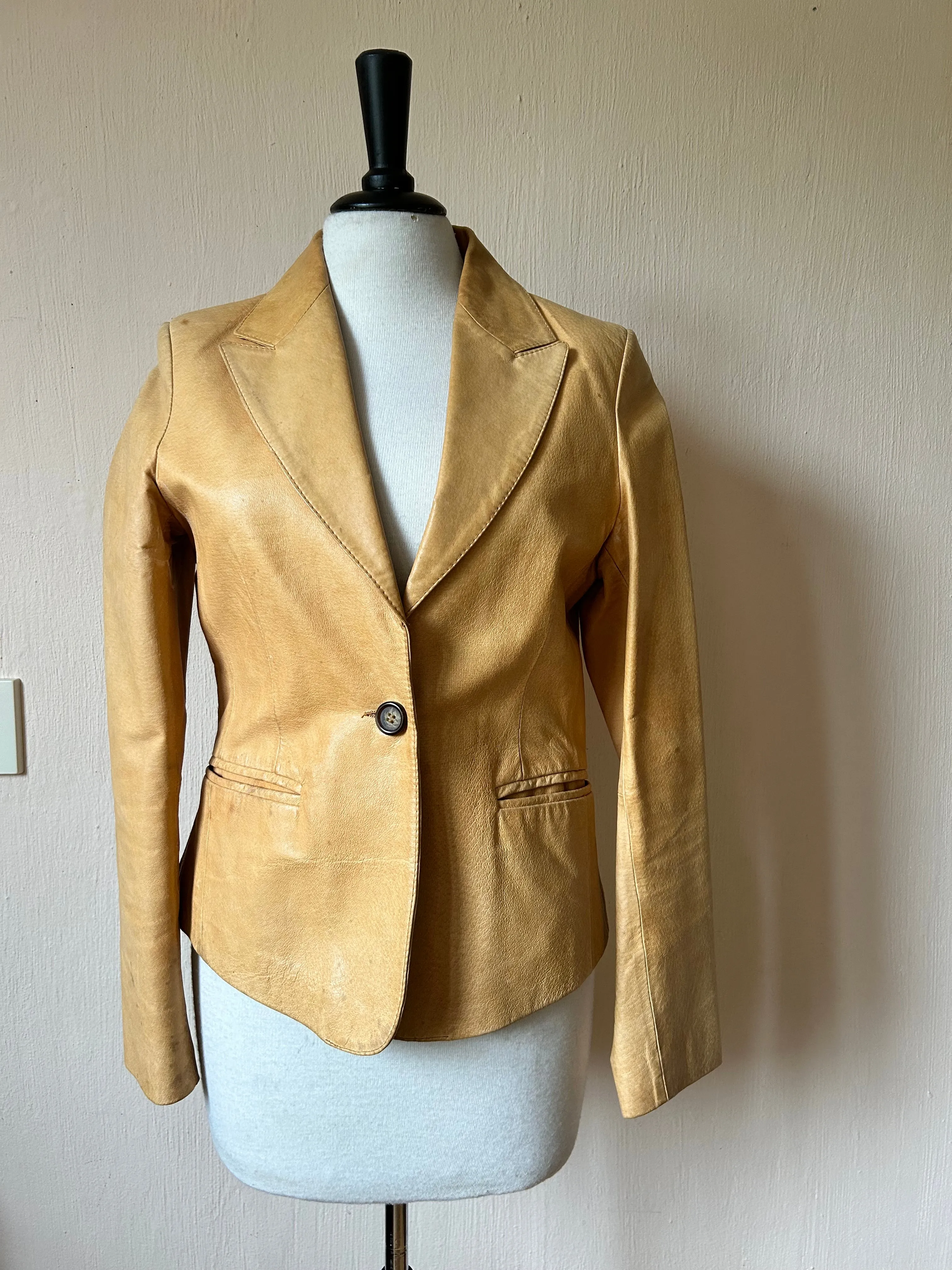 Vintage leather blazer (M)