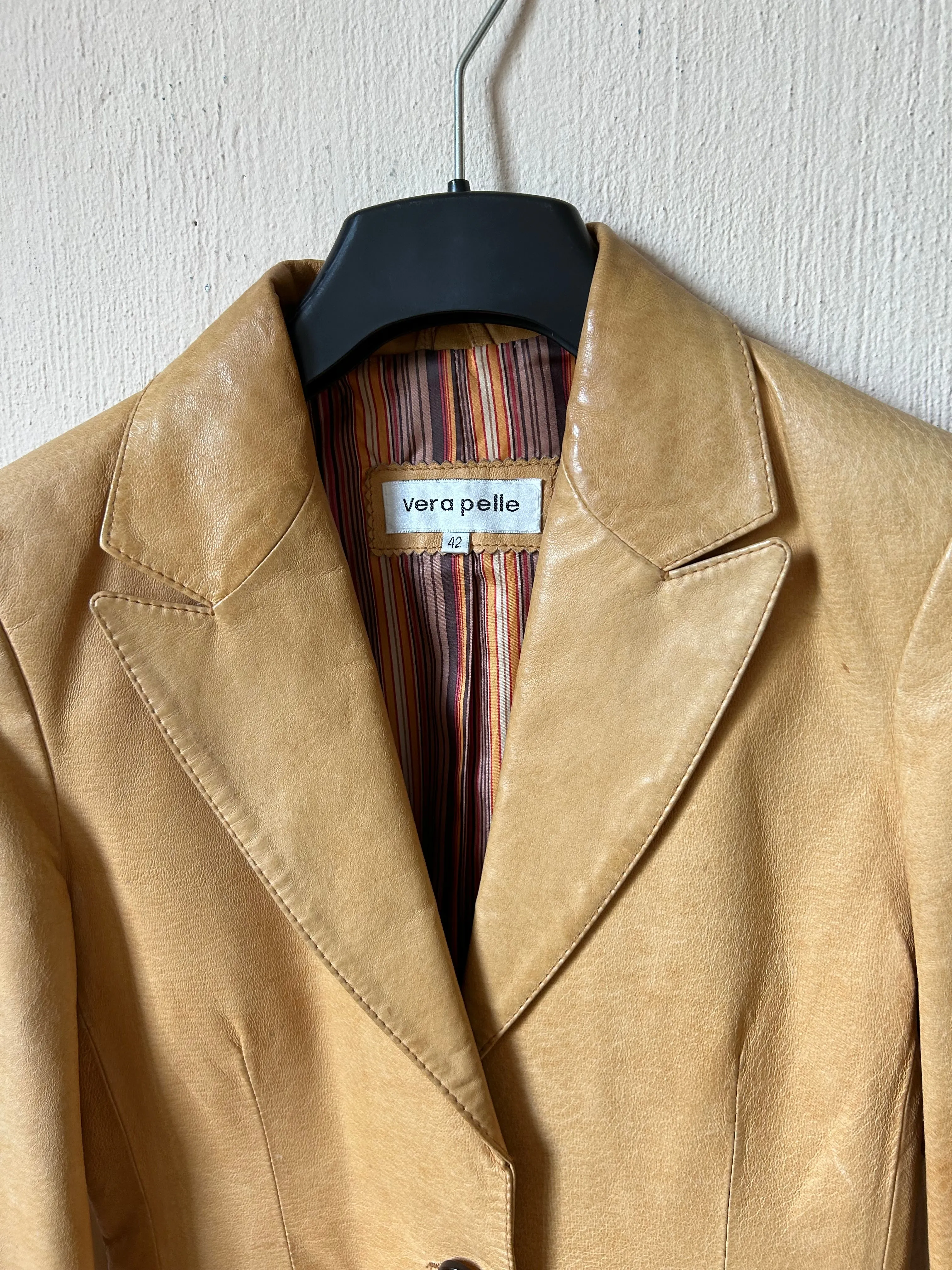 Vintage leather blazer (M)