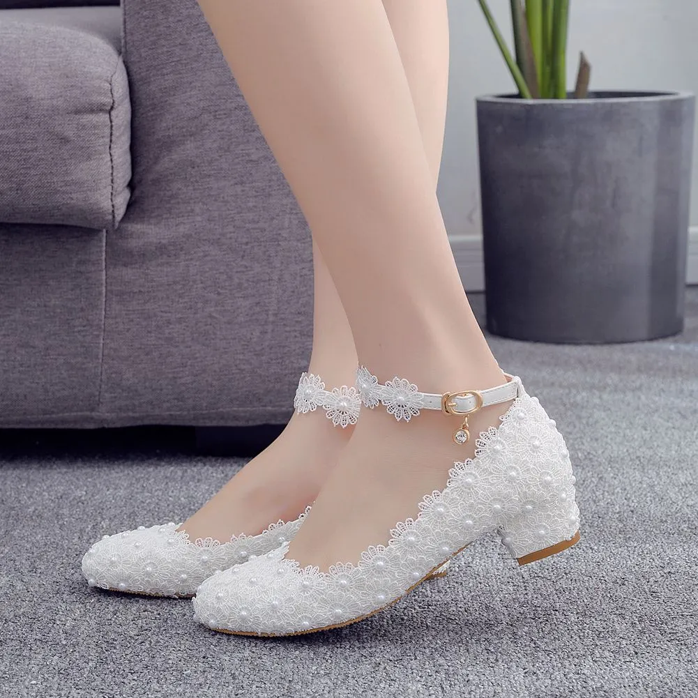 White Round Head Lace Wedding Shoes