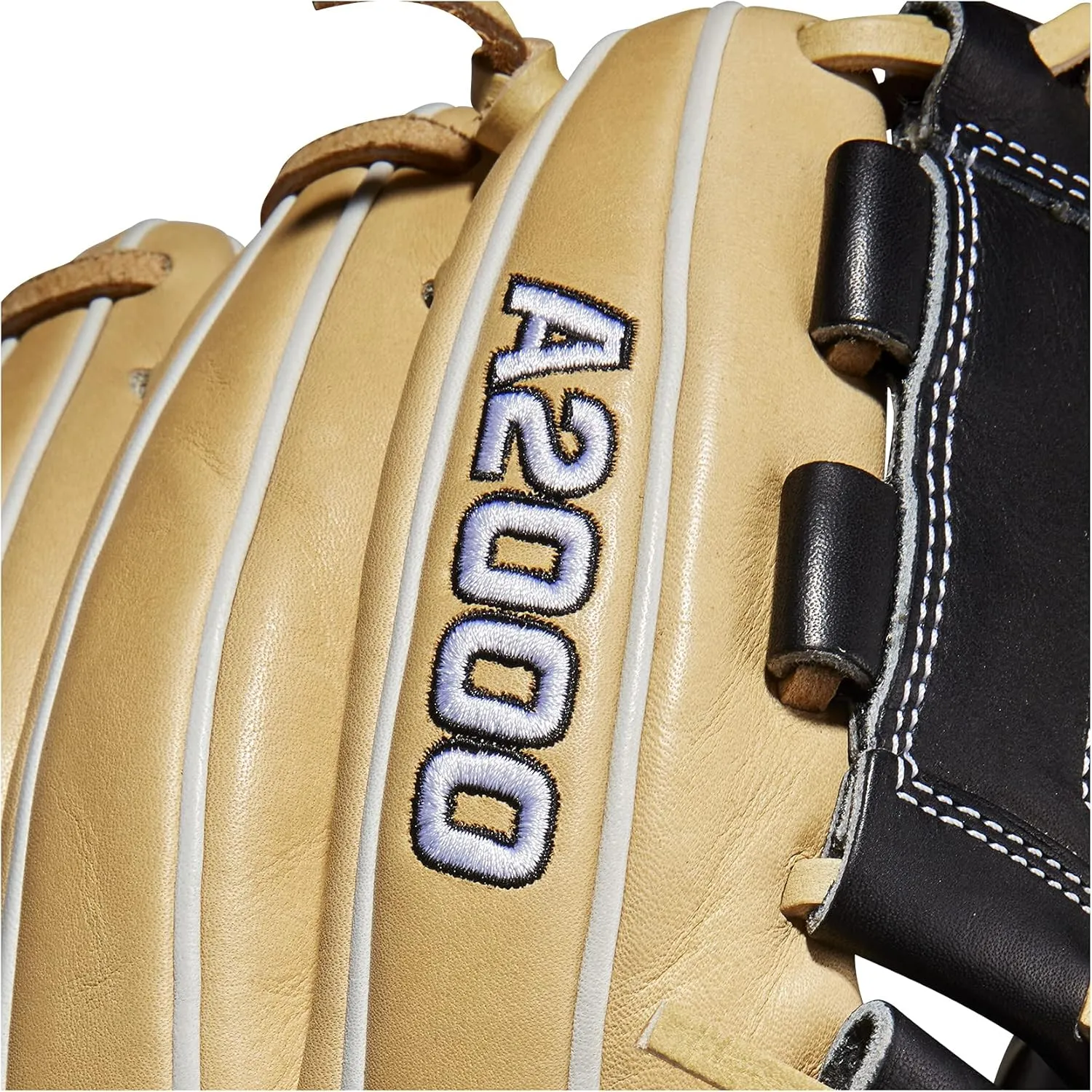 Wilson A2000 P12 12" Pitcher's Fastpitch Gloves