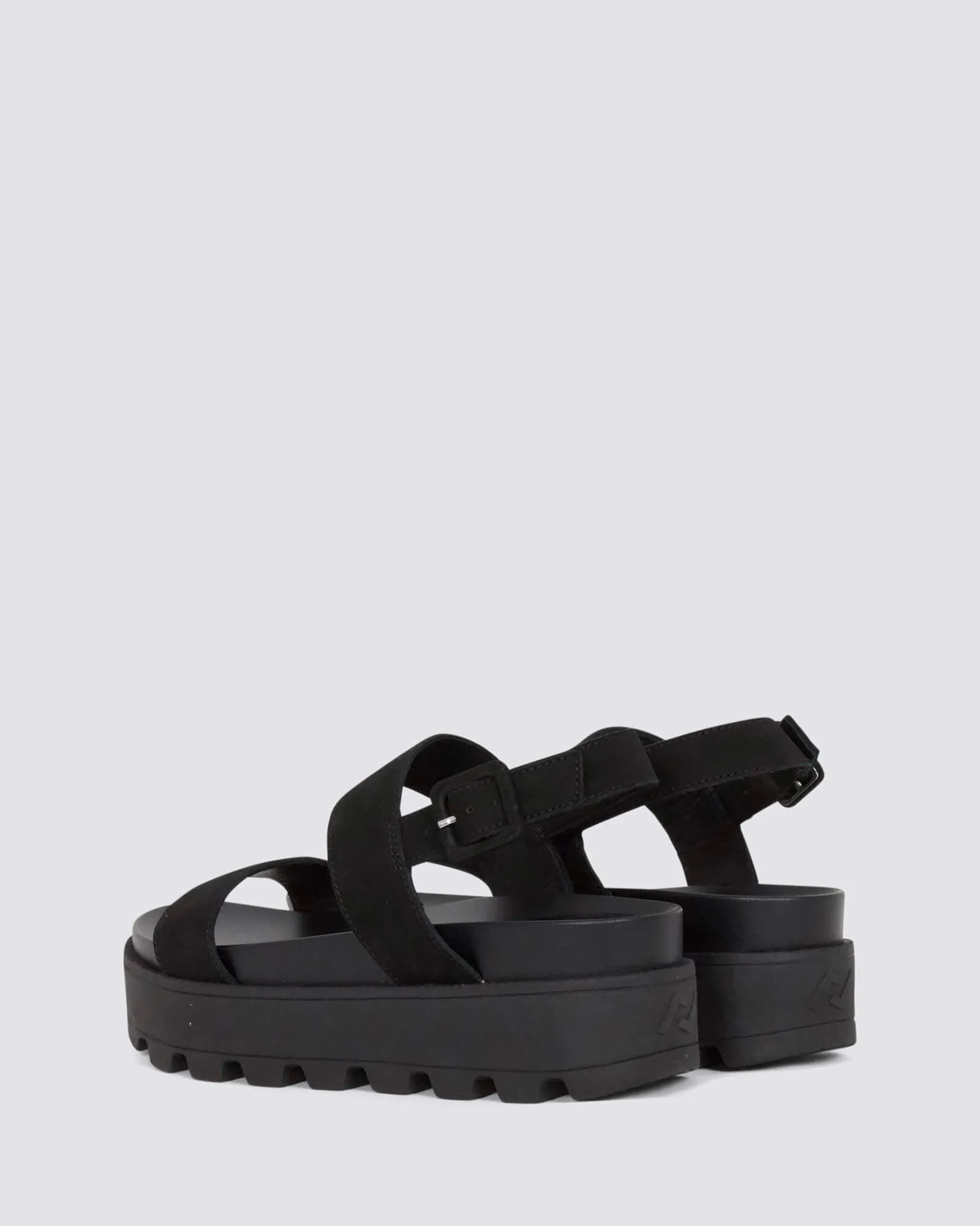 ZEZE WEDGE STRAP ALL BLACK