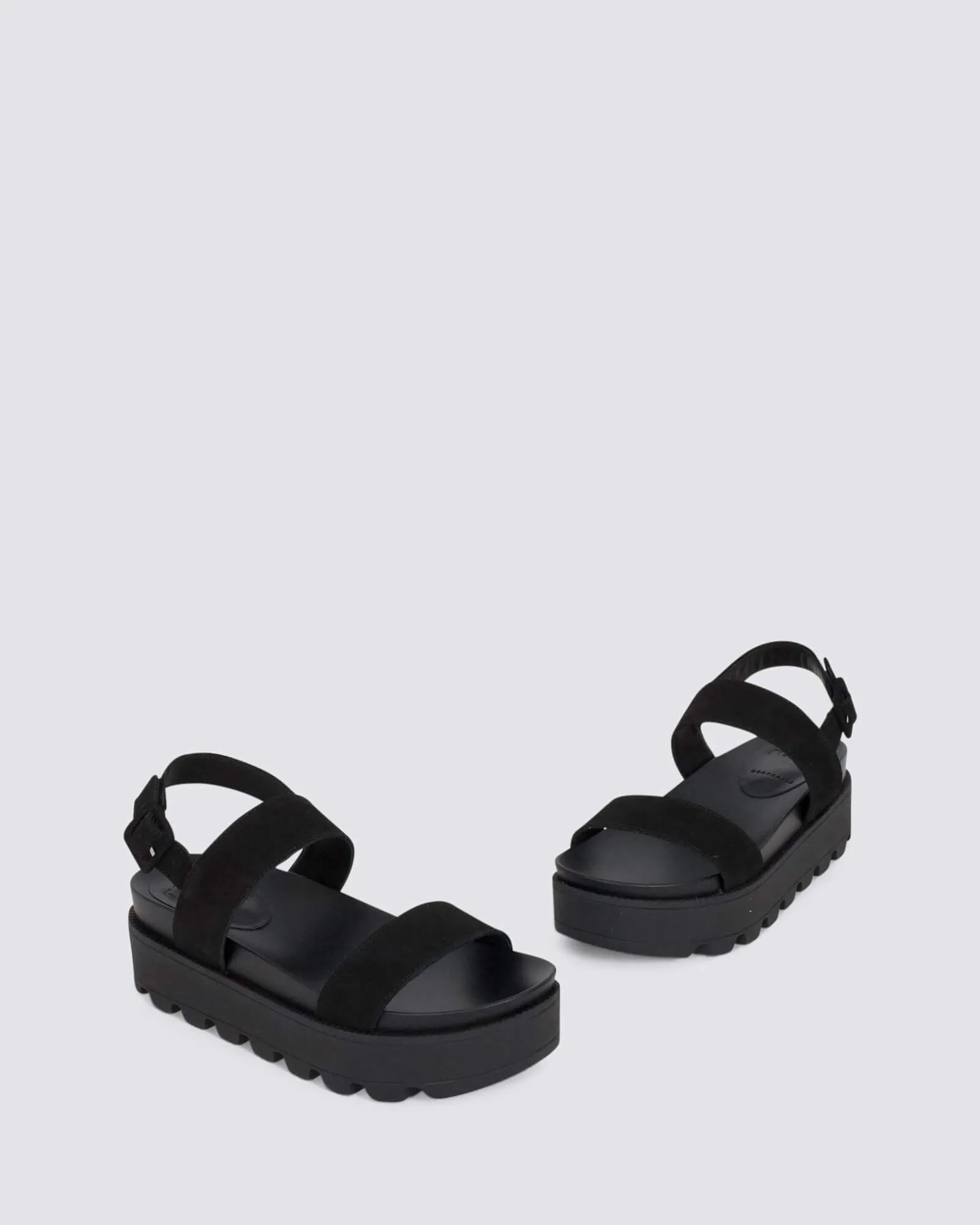 ZEZE WEDGE STRAP ALL BLACK